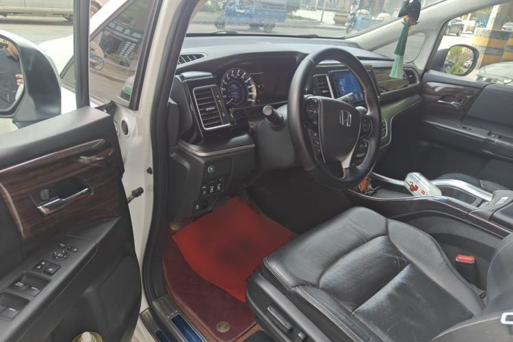 Used Honda Elysion 2016 2.4L Style Edition Driver Seat