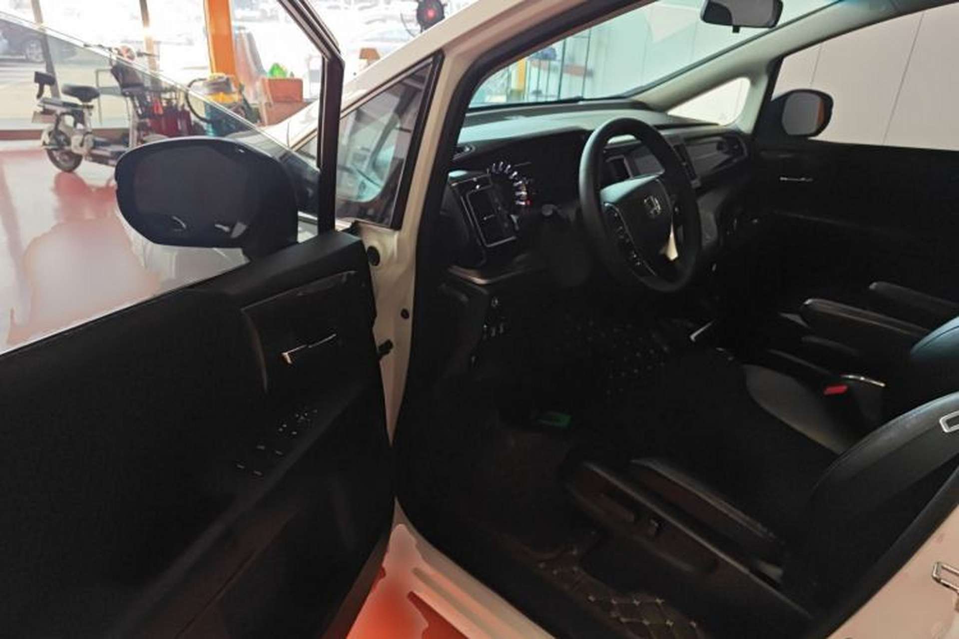 Used Honda Elysion 2016 2.4L Comfort Edition Driver Seat