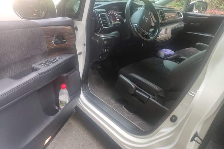 Used Honda Elysion 2016 2.4L Classic Edition Driver Seat