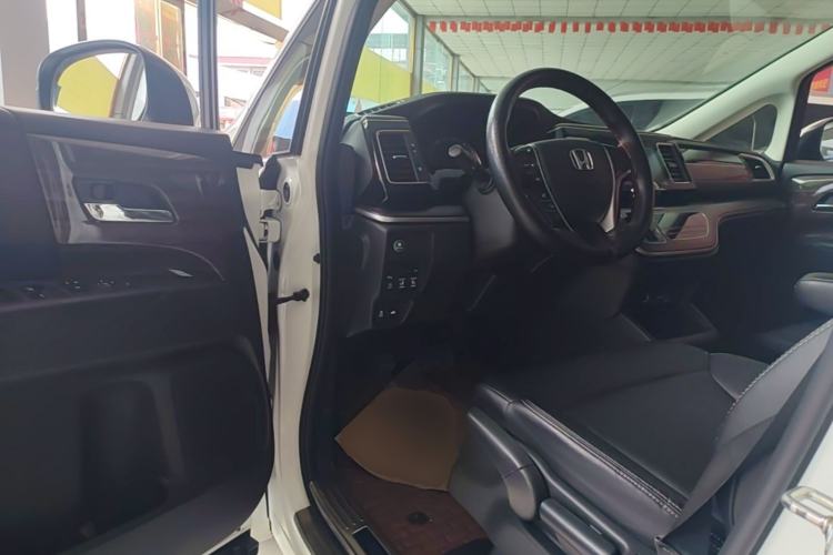 Used Honda Elysion 2016 2.4L Classic Edition Driver Seat