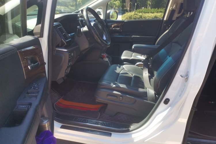 Used Honda Elysion 2016 2.4L Supreme Edition Driver Seat