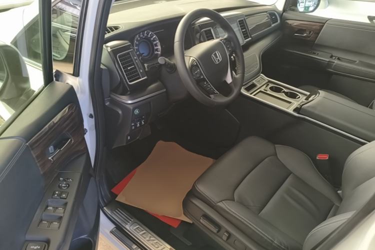 Used Honda Elysion 2016 2.4L Style Edition Driver Seat