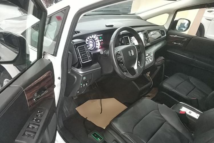 Used Honda Elysion 2016 2.4L Style Edition Driver Seat