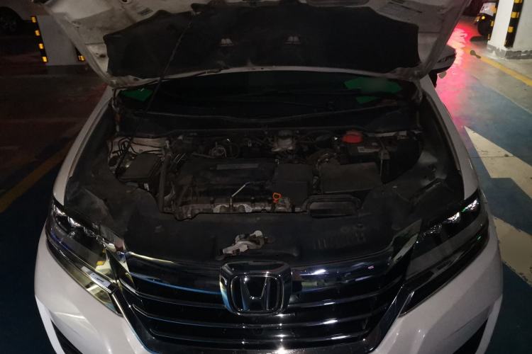 Used Honda Elysion 2016 2.4L Supreme Edition Engine Bay