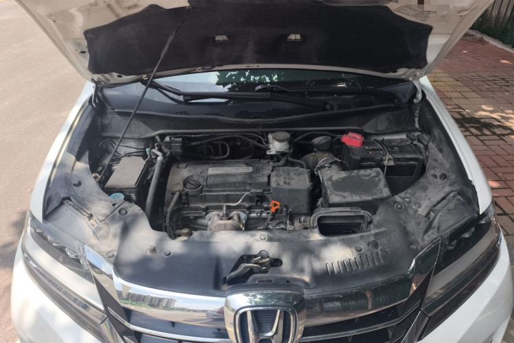 Used Honda Elysion 2016 2.4L Luxury Edition Engine Bay
