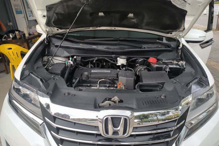 Used Honda Elysion 2016 2.4L Comfort Edition Engine Bay
