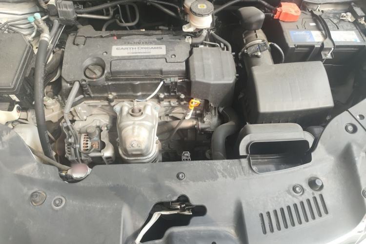 Used Honda Elysion 2016 2.4L Luxury Edition Engine Bay