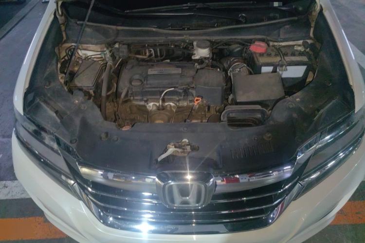 Used Honda Elysion 2016 2.4L Supreme Edition Engine Bay