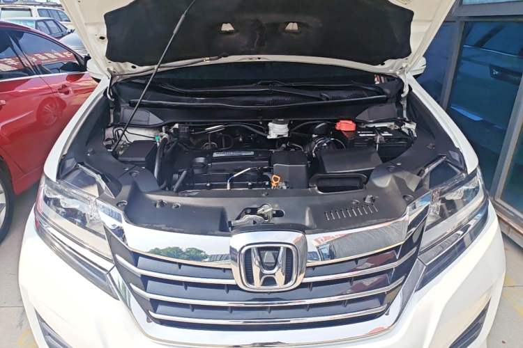 Used Honda Elysion 2016 2.4L Comfort Edition Engine Bay