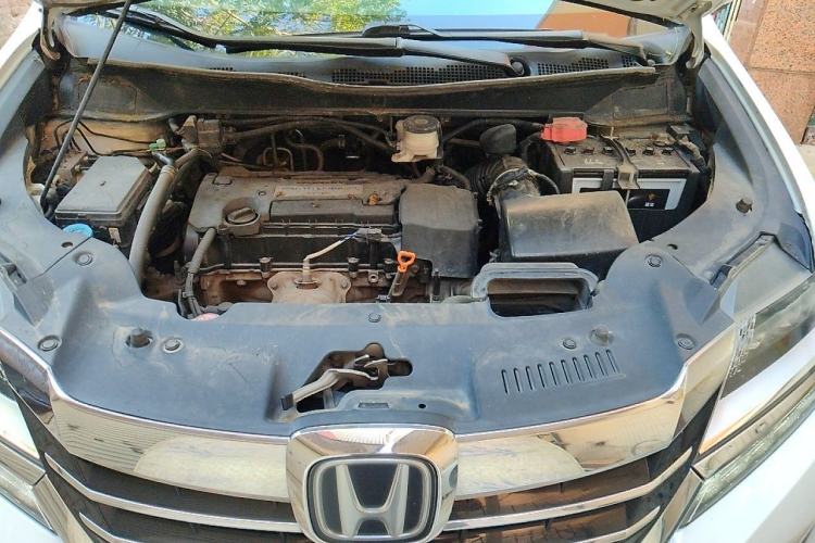 Used Honda Elysion 2016 2.4L Supreme Edition Engine Bay