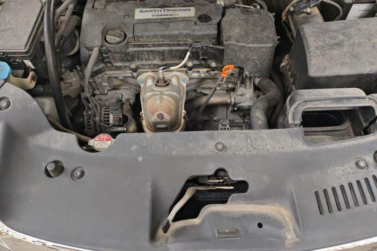 Used Honda Elysion 2016 2.4L Luxury Edition Engine Bay