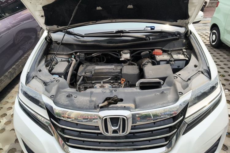 Used Honda Elysion 2016 2.4L Style Edition Engine Bay