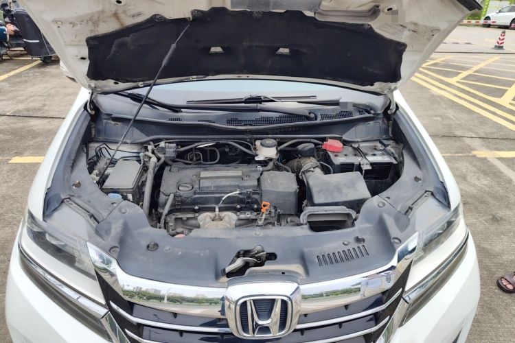 Used Honda Elysion 2016 2.4L Style Edition Engine Bay