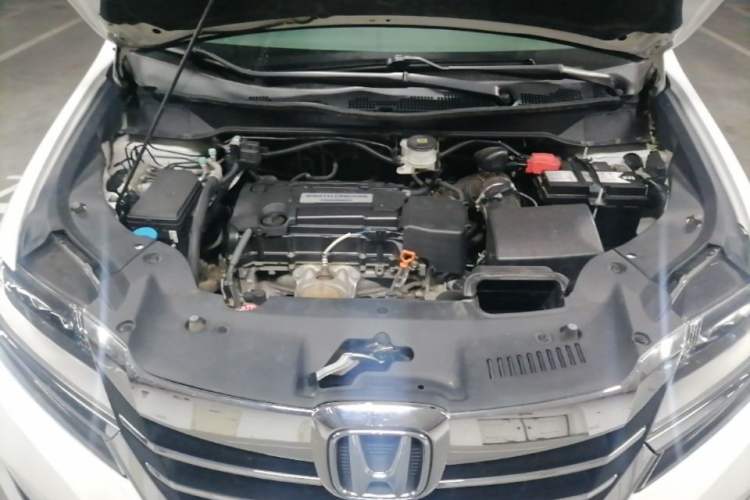 Used Honda Elysion 2016 2.4L Luxury Edition Engine Bay
