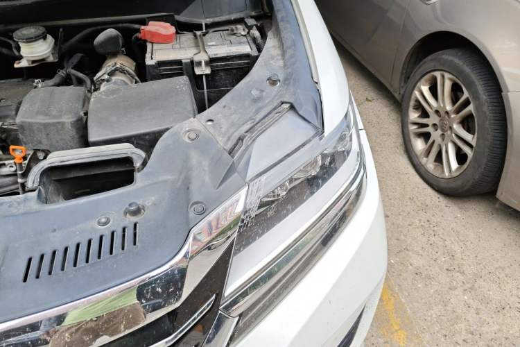 Used Honda Elysion 2016 2.4L Luxury Edition Engine Bay Left