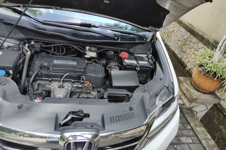 Used Honda Elysion 2016 2.4L Luxury Edition Engine Bay Left