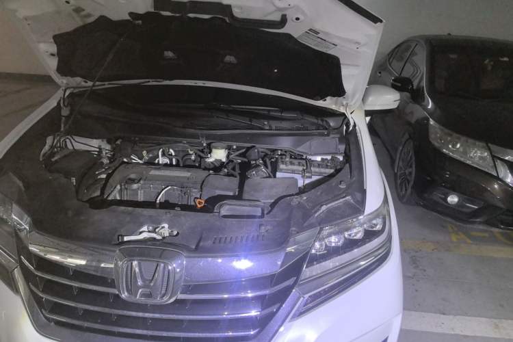 Used Honda Elysion 2016 2.4L Luxury Edition Engine Bay Left
