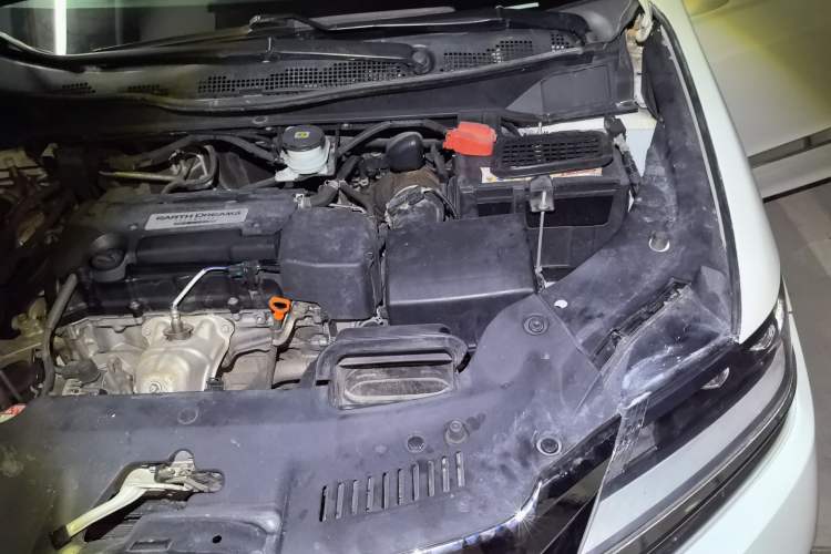 Used Honda Elysion 2016 2.4L Comfort Edition Engine Bay Left