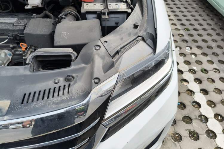 Used Honda Elysion 2016 2.4L Style Edition Engine Bay Left