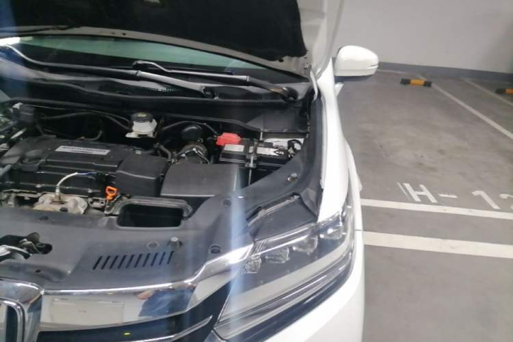 Used Honda Elysion 2016 2.4L Luxury Edition Engine Bay Left