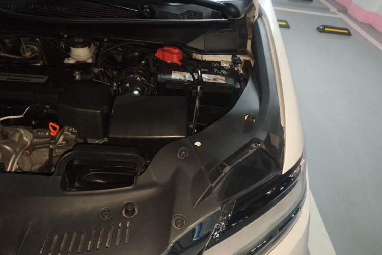 Used Honda Elysion 2016 2.4L Supreme Edition Engine Bay Left