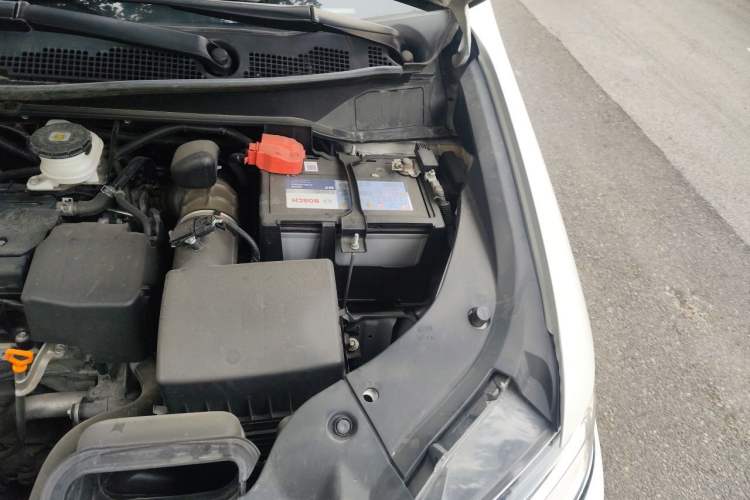 Used Honda Elysion 2016 2.4L Supreme Edition Engine Bay Left