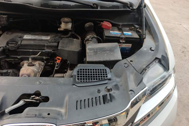 Used Honda Elysion 2016 2.4L Luxury Edition Engine Bay Left