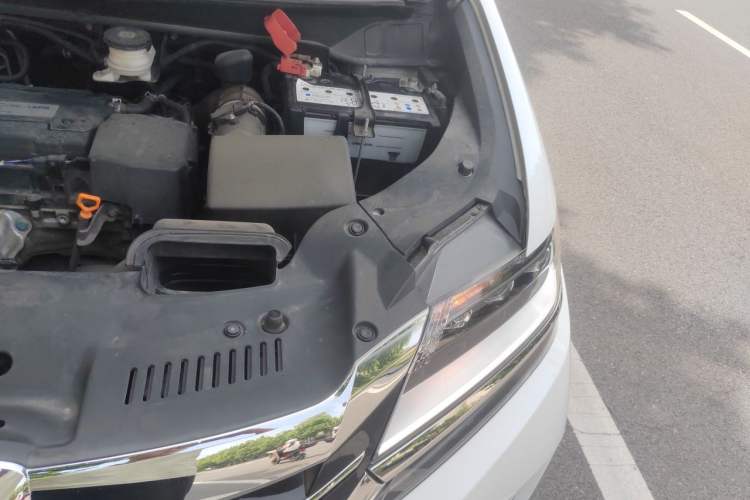 Used Honda Elysion 2016 2.4L Style Edition Engine Bay Left