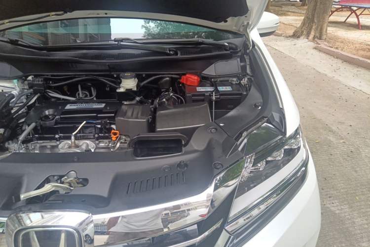 Used Honda Elysion 2016 2.4L Supreme Edition Engine Bay Left