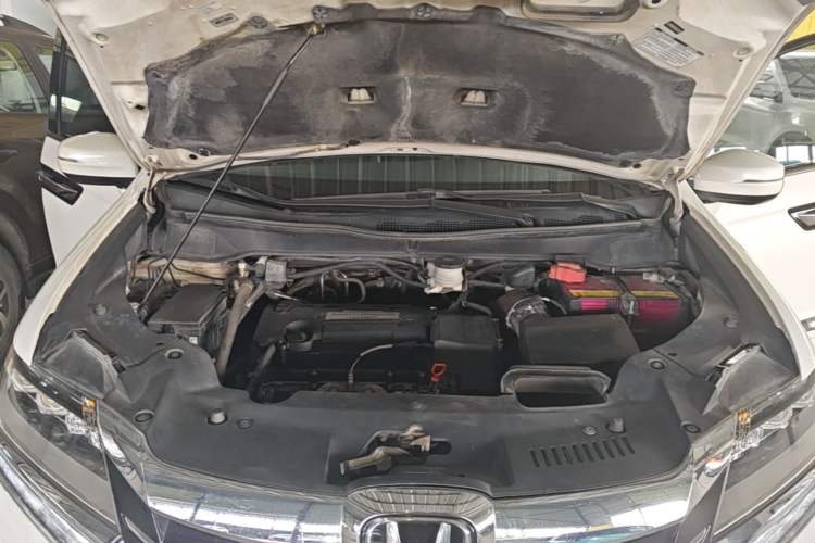 Used Honda Elysion 2016 2.4L Supreme Edition Engine Bay