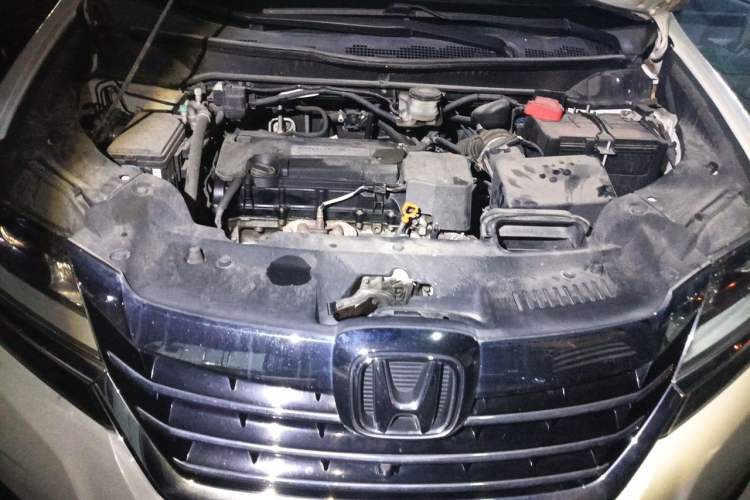 Used Honda Elysion 2016 2.4L Style Edition Engine Bay