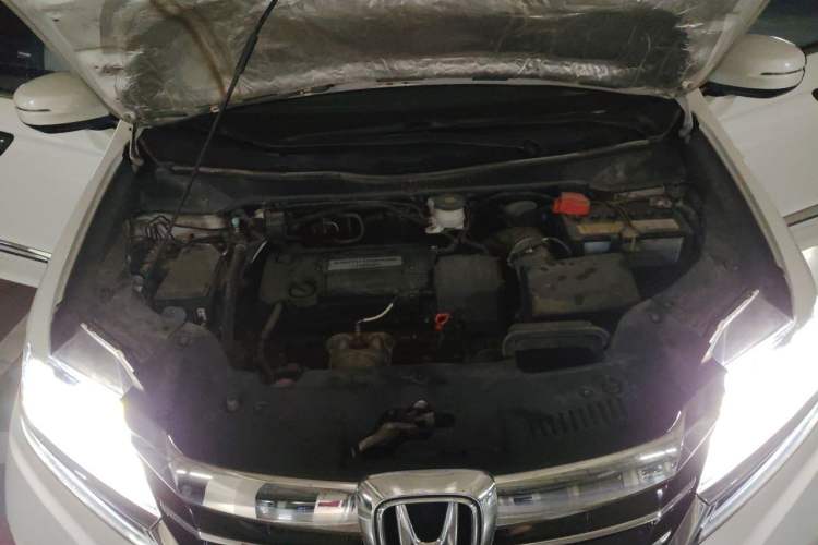 Used Honda Elysion 2016 2.4L Luxury Edition Engine Bay