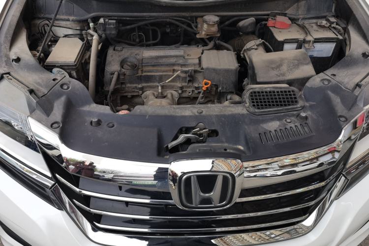 Used Honda Elysion 2016 2.4L Supreme Edition Engine Bay