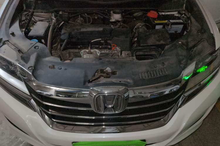 Used Honda Elysion 2016 2.4L Luxury Edition Engine Bay