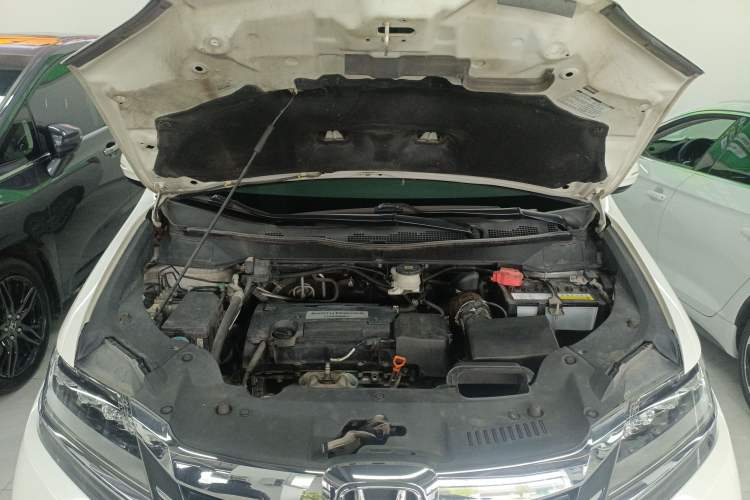 Used Honda Elysion 2016 2.4L Luxury Edition Engine Bay