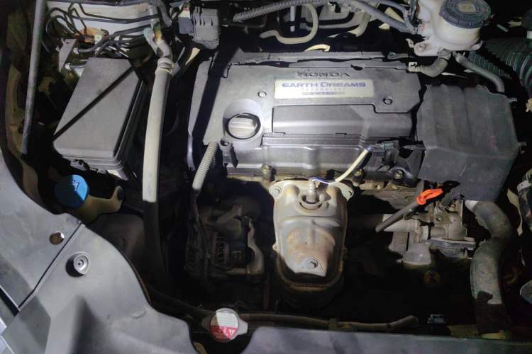 Used Honda Elysion 2016 2.4L Luxury Edition Engine Bay Right