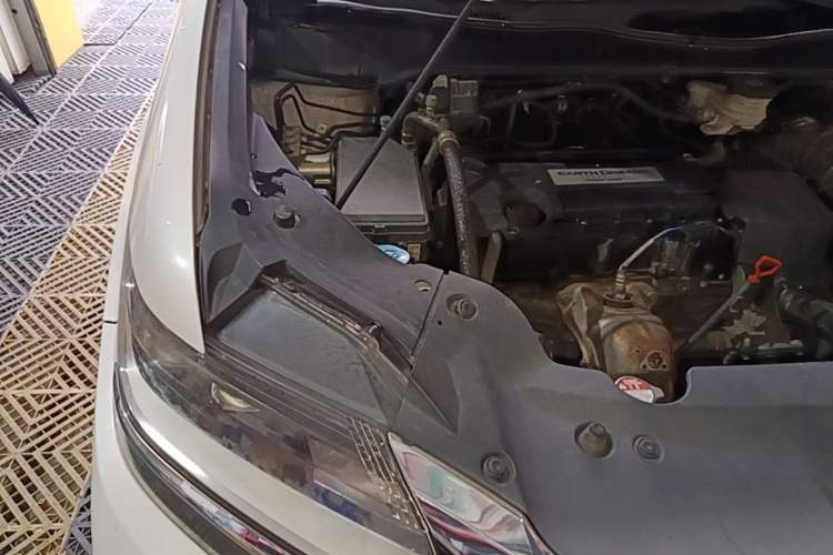 Used Honda Elysion 2016 2.4L Classic Edition Engine Bay Right