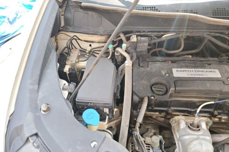 Used Honda Elysion 2016 2.4L Classic Edition Engine Bay Right