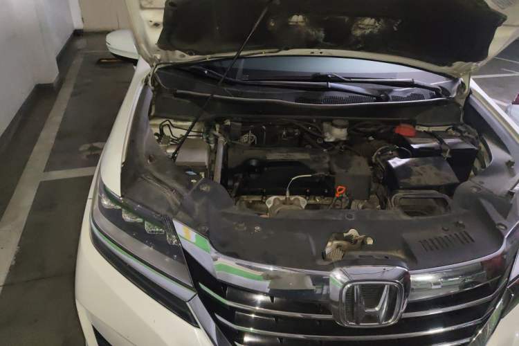 Used Honda Elysion 2016 2.4L Luxury Edition Engine Bay Right