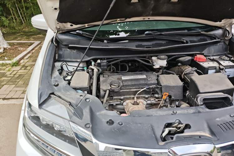 Used Honda Elysion 2016 2.4L Supreme Edition Engine Bay Right