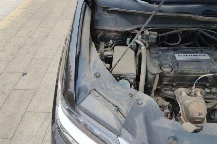 Used Honda Elysion 2016 2.4L Luxury Edition Engine Bay Right