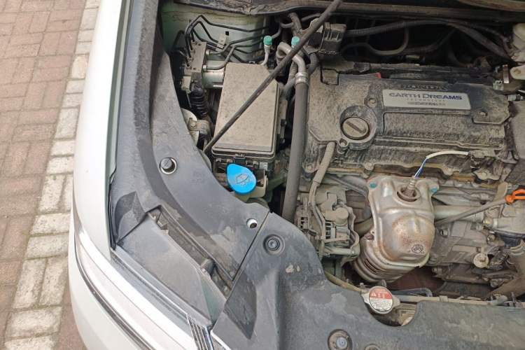 Used Honda Elysion 2016 2.4L Luxury Edition Engine Bay Right