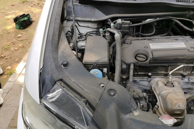 Used Honda Elysion 2016 2.4L Style Edition Engine Bay Right