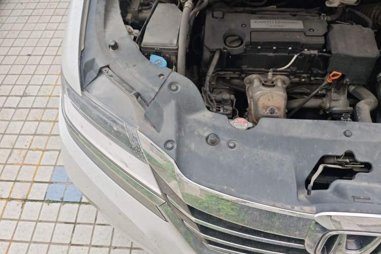 Used Honda Elysion 2016 2.4L Luxury Edition Engine Bay Right