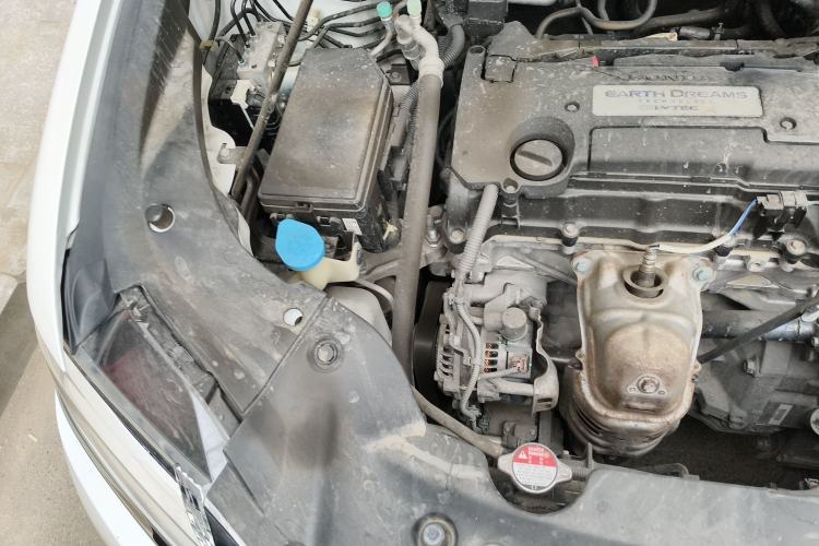 Used Honda Elysion 2016 2.4L Comfort Edition Engine Bay Right