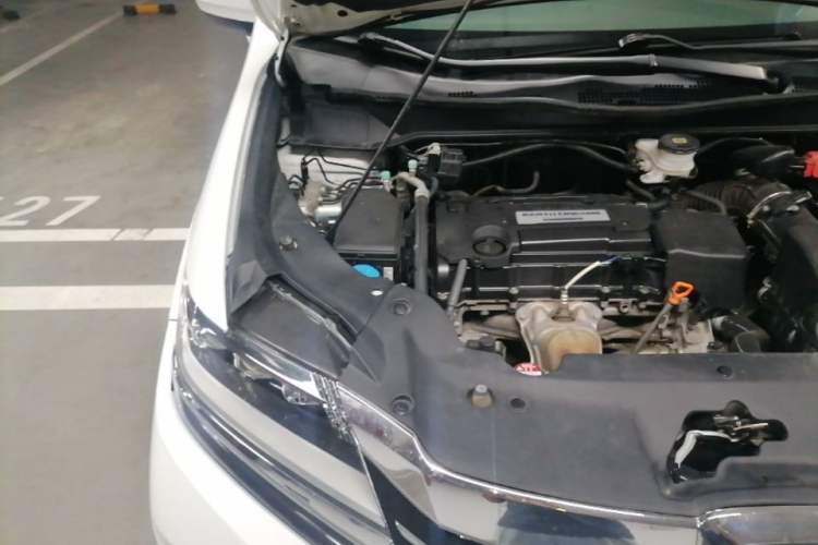 Used Honda Elysion 2016 2.4L Luxury Edition Engine Bay Right