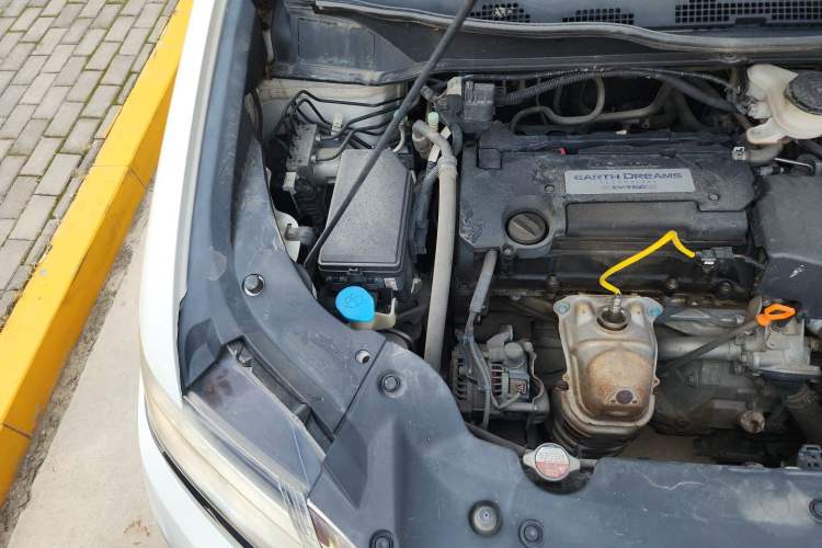 Used Honda Elysion 2016 2.4L Luxury Edition Engine Bay Right