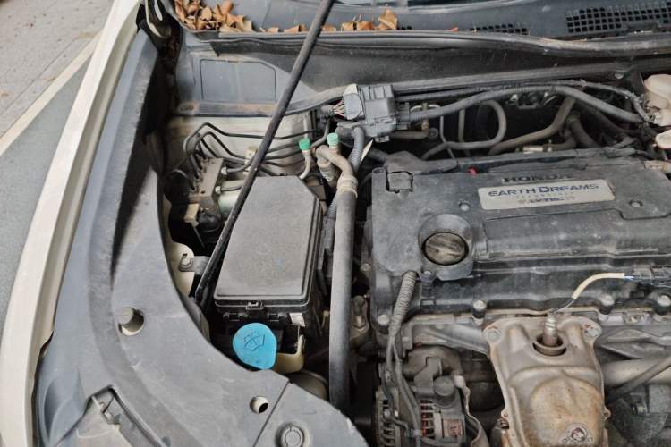 Used Honda Elysion 2016 2.4L Supreme Edition Engine Bay Right