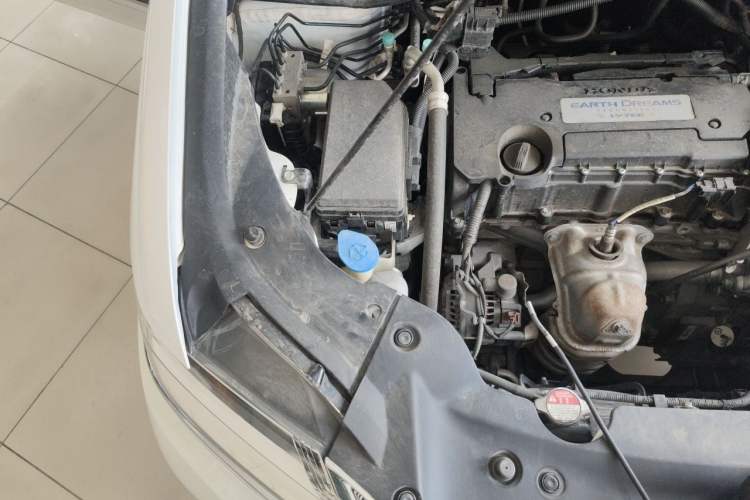 Used Honda Elysion 2016 2.4L Supreme Edition Engine Bay Right