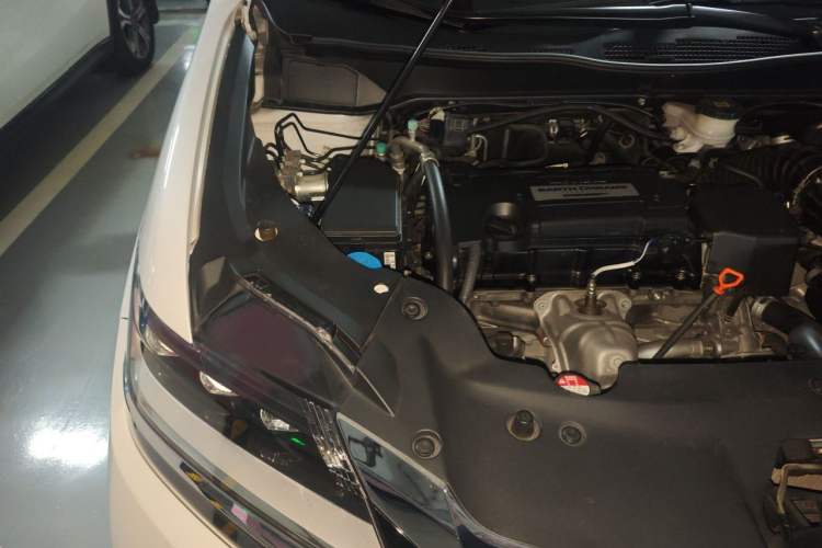 Used Honda Elysion 2016 2.4L Supreme Edition Engine Bay Right